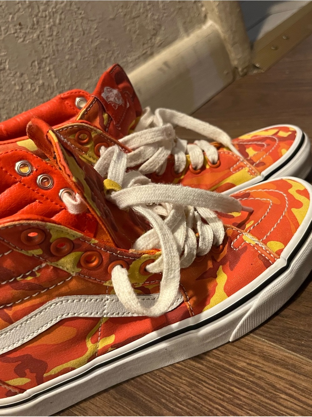 Vans Kids High-Top Sneakers in Orange and Yellow Camo